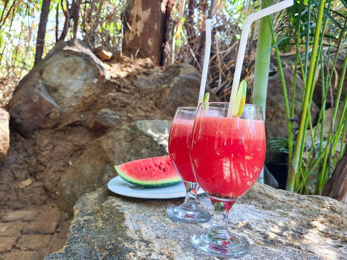 Woodholic Homestay Sigiriya Bagian luar foto
