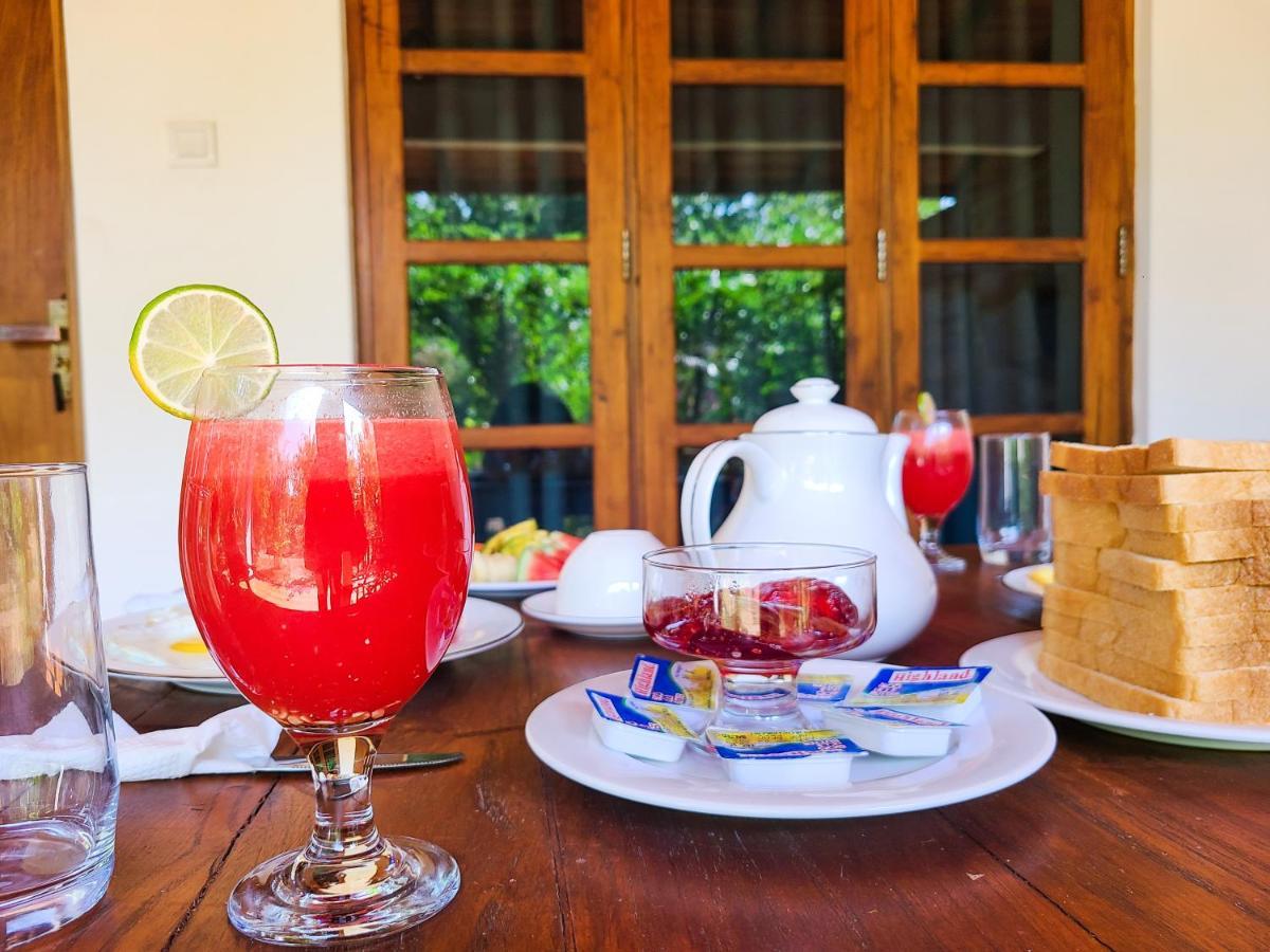 Woodholic Homestay Sigiriya Bagian luar foto