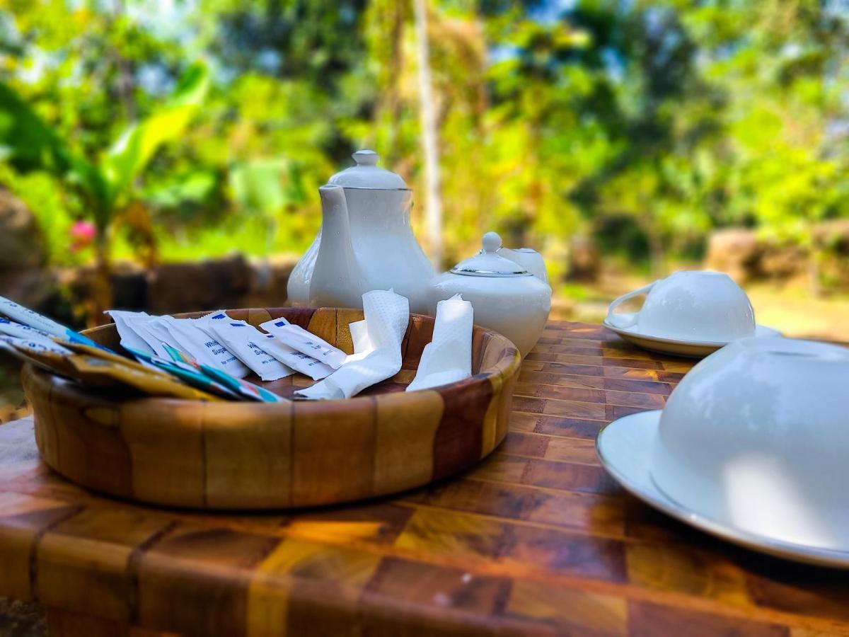 Woodholic Homestay Sigiriya Bagian luar foto