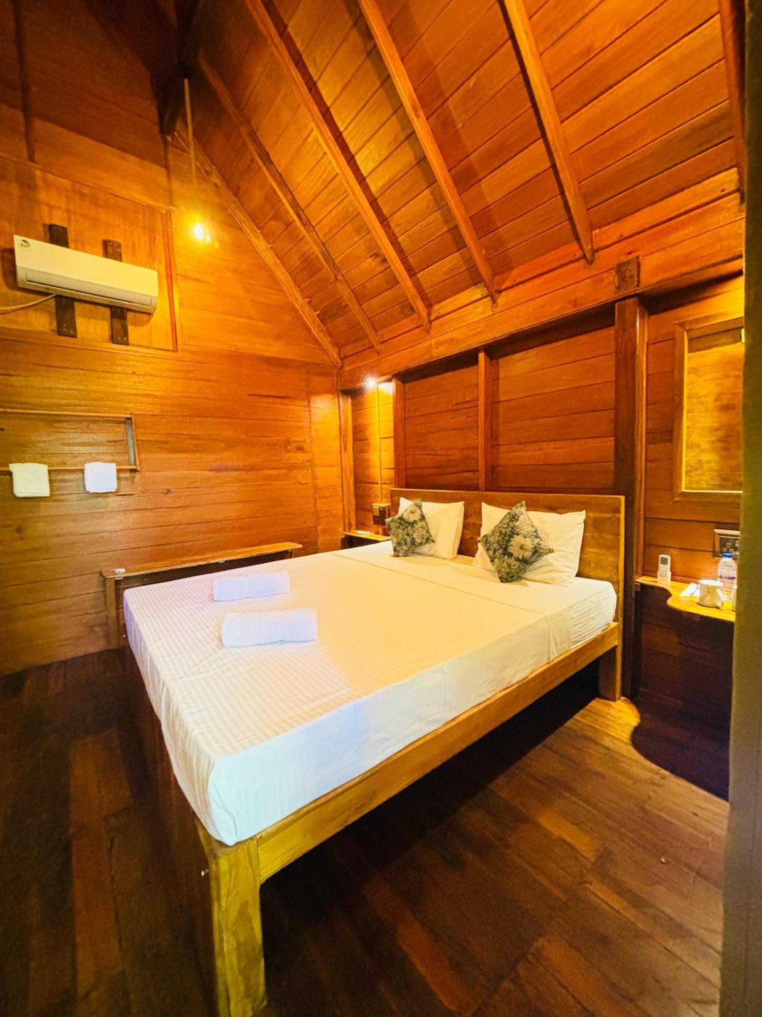 Woodholic Homestay Sigiriya Bagian luar foto