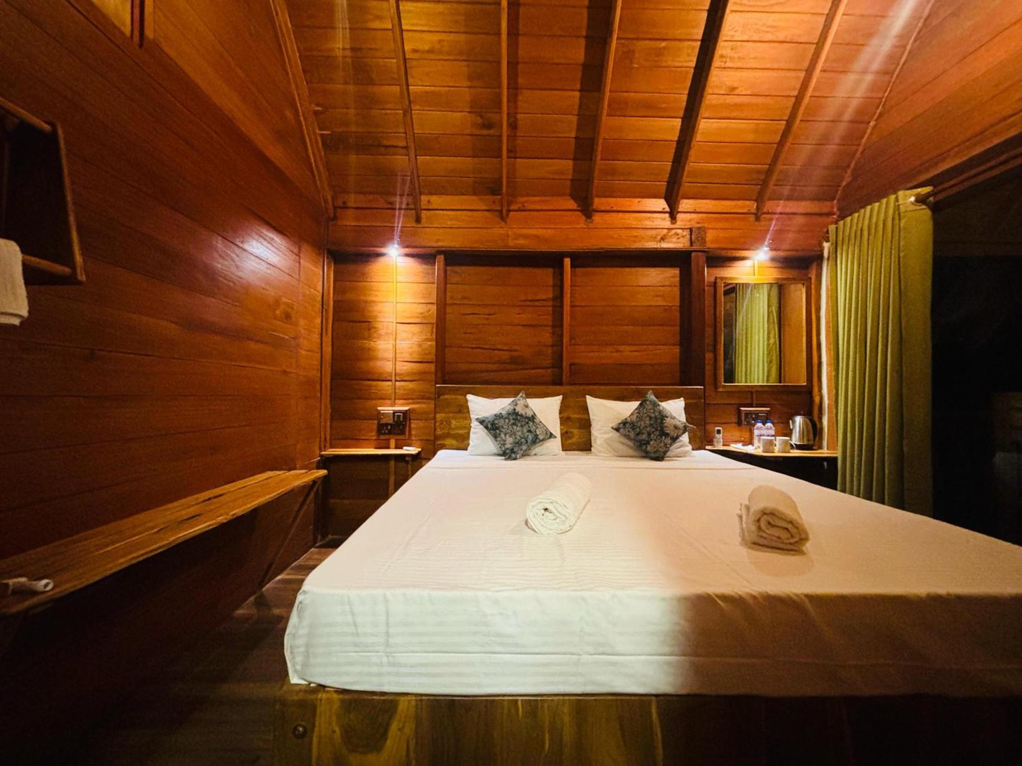 Woodholic Homestay Sigiriya Bagian luar foto