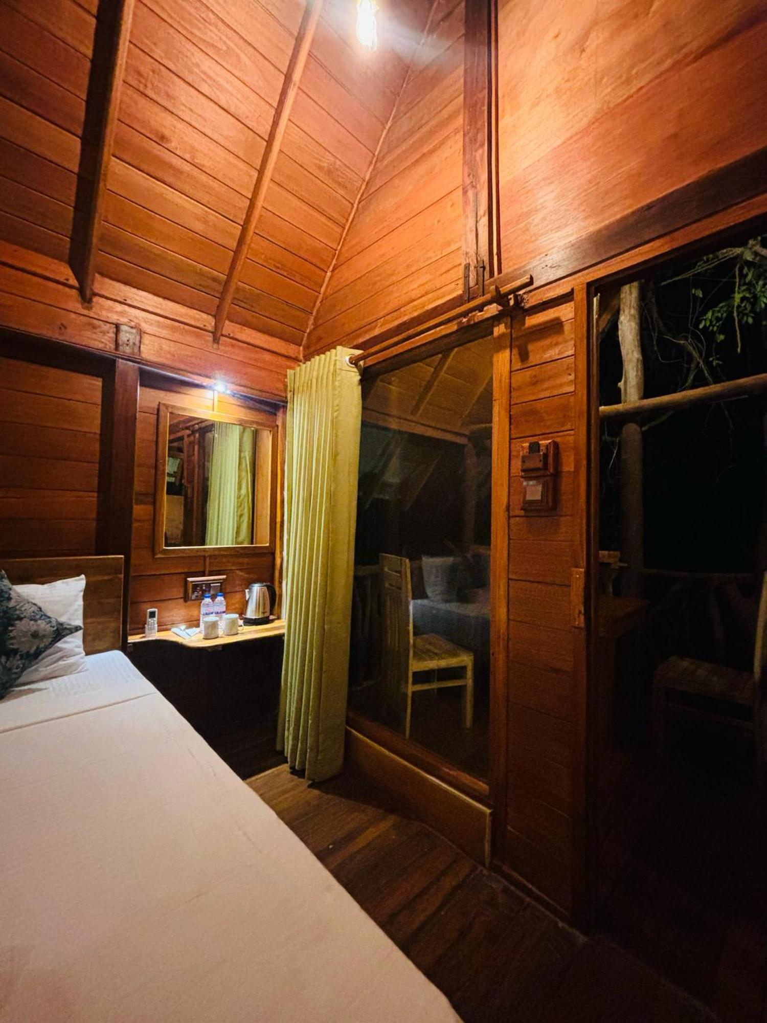 Woodholic Homestay Sigiriya Bagian luar foto